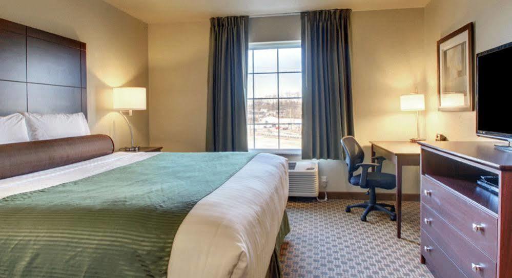 Cobblestone Inn & Suites - Lakin Екстер'єр фото