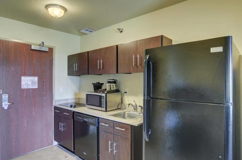Cobblestone Inn & Suites - Lakin Екстер'єр фото