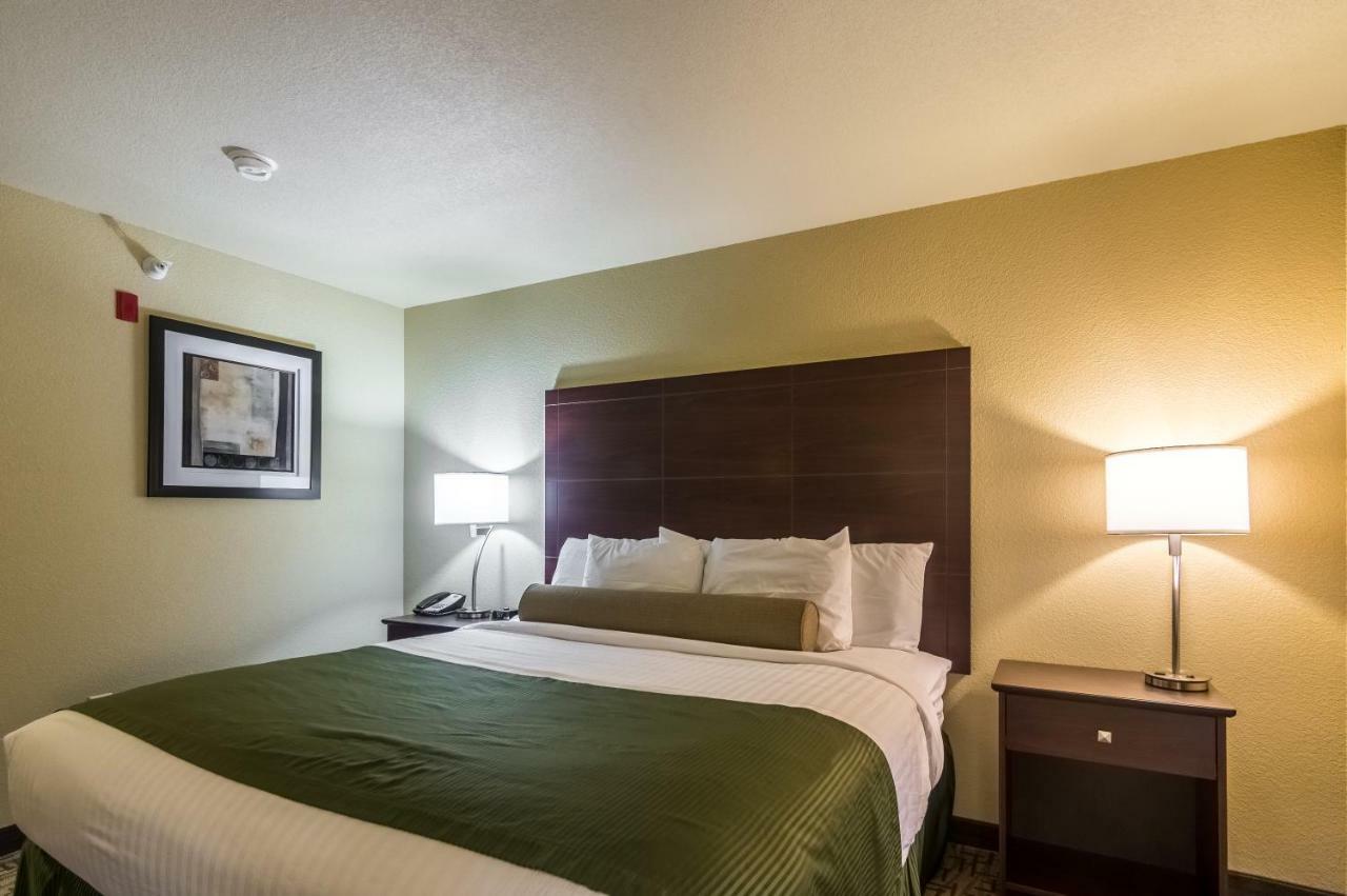 Cobblestone Inn & Suites - Lakin Екстер'єр фото